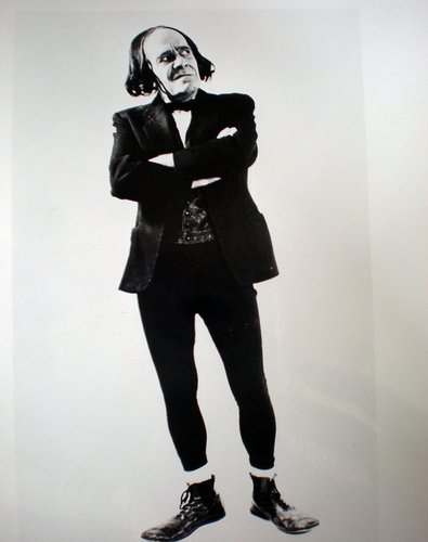 max-wall.jpg.4bff225afd13523a6d39ce4f3dbb668e.jpg