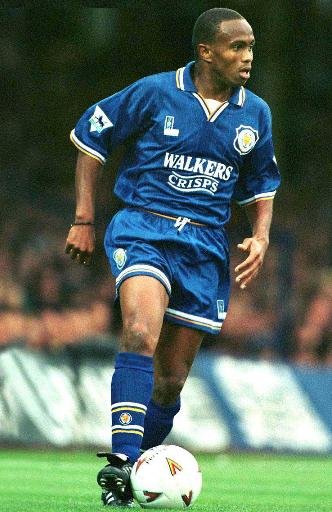 player1.JPG.b10282a33fb88444e3ea5c62aed86ce0.JPG
