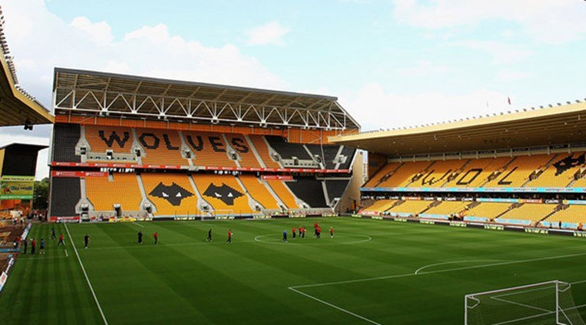wolves.jpg.74369f10d397290d2feb515fa24370f6.jpg