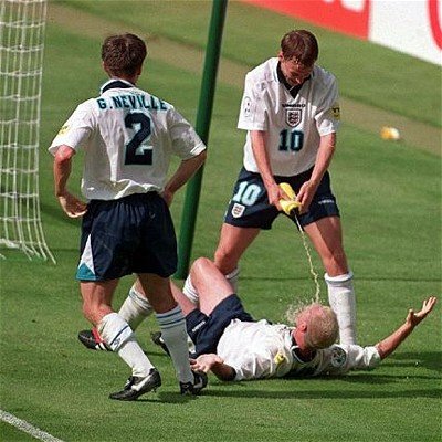 gazza3action_1861539i.jpg.c7bb184dbd0fa85c045775cb834b80d3.jpg