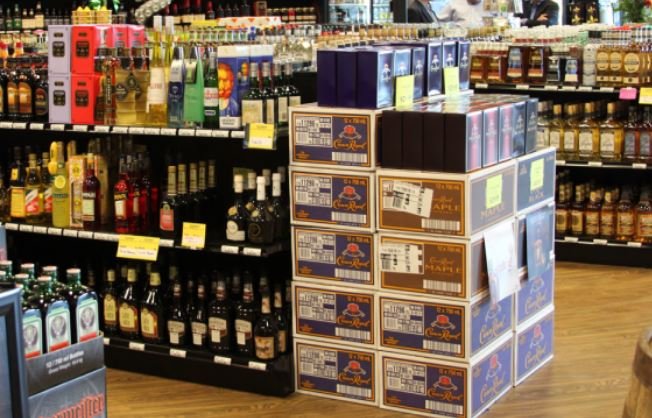 booze.JPG.1e2320ca1019a34651ba5c29aa33d46d.JPG