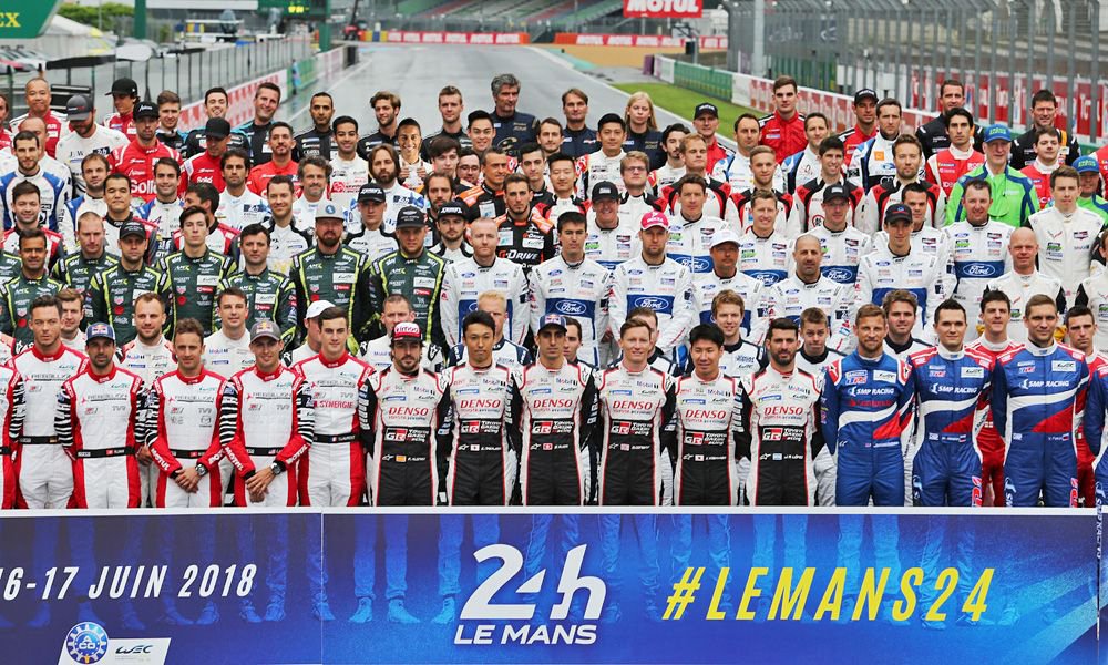Tie-le-mans.jpg.1f2454aa5a36c0a4e5a5049a4bdf80fe.jpg