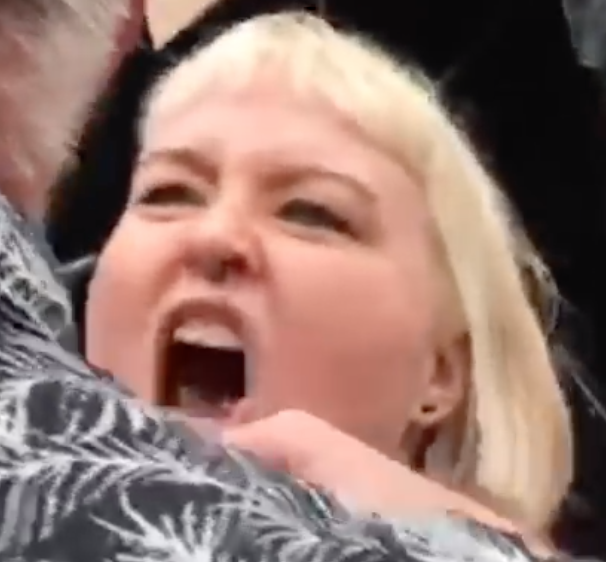 487086519_Verynicelady2.png.eca8b79606108fdfa32bde2cf4b81143.png