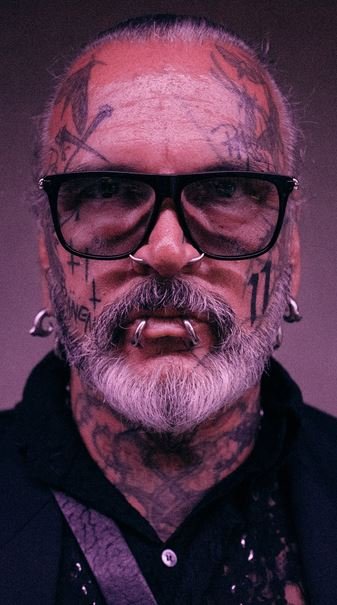 bouncer.JPG.c546b2a7e3038bc8affa9ed8b45dba23.JPG