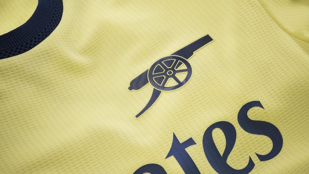 0_H22879_ARSENAL_FW21_AWAY_GM0219_PRODUCT_06_16x9.jpg