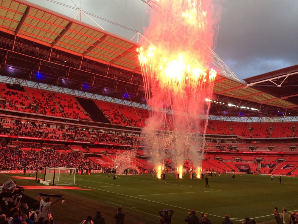 Fireworks.thumb.jpg.de48863e40e8461e753d0e431f4f5aeb.jpg