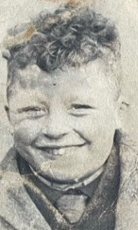 Bernie-12-cropped.thumb.jpg.570fe8e364a432046e855d39dd14c125.jpg