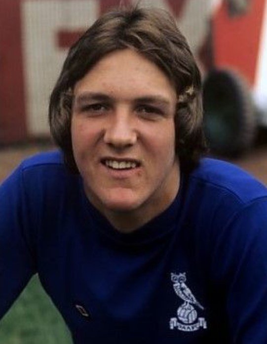 Young-Oldham.jpg.92994cd83f81a3ea3301d3eac96fe48c.jpg