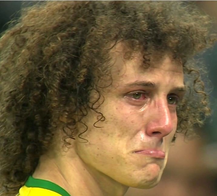 397487381_DavidLuizcry.JPG.394a0c2c2e0e2b19a53c3406e56a4f9b.JPG