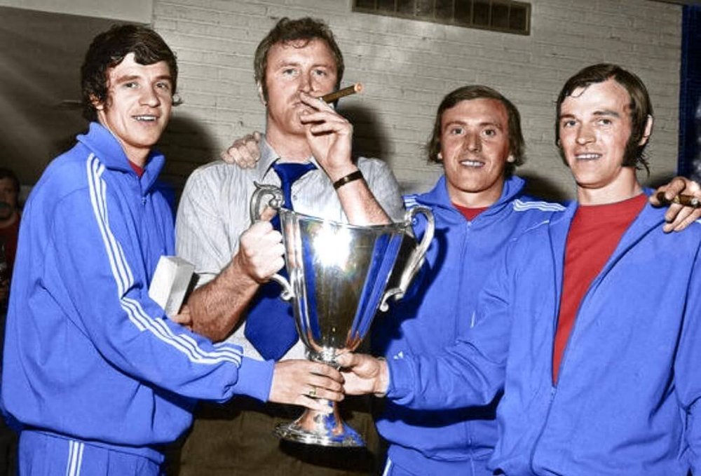 CWC-trophy-and-cigar.thumb.jpg.738f50e054f201fcc2947e624ccd2f4b.jpg