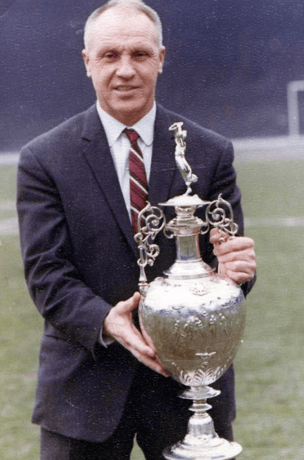 trophy.png.9bf72c102b870dd2d0d85115d6647483.png