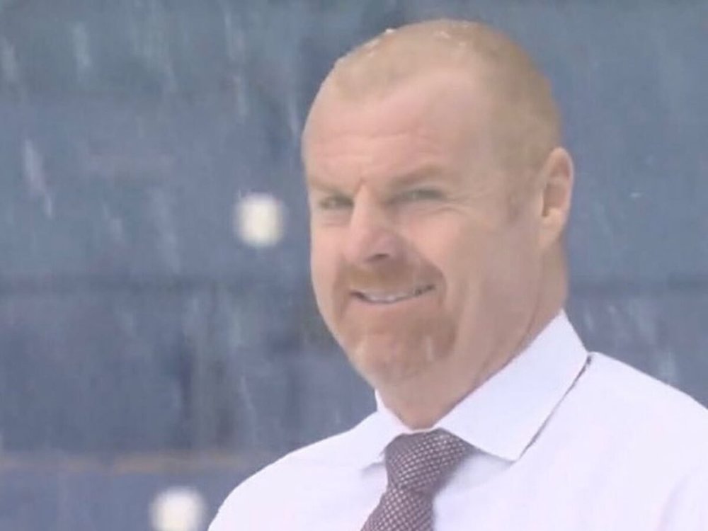 Sean-Dyche-in-snow-1200x900.jpg