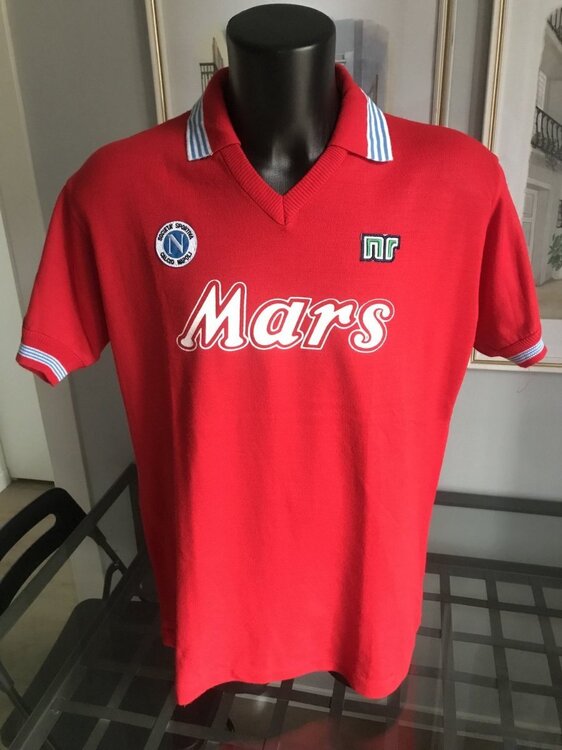 napoli-third-football-shirt-1988-1989-s_45346_1.thumb.jpg.c36e0e664a392206fee19cc3d03d328c.jpg